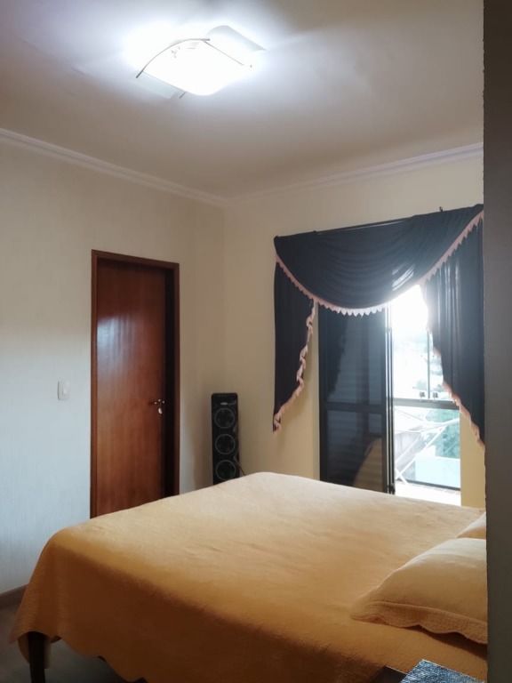 Apartamento à venda com 3 quartos, 135m² - Foto 10