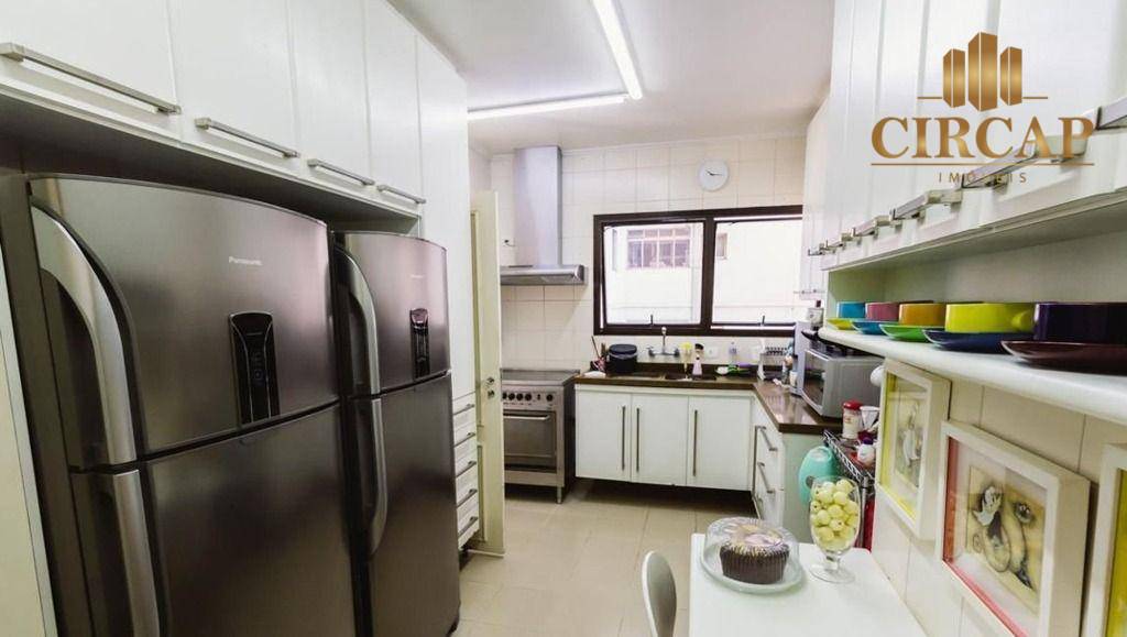 Apartamento à venda com 4 quartos, 195m² - Foto 5