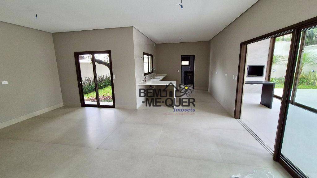 Casa à venda com 3 quartos, 345m² - Foto 5