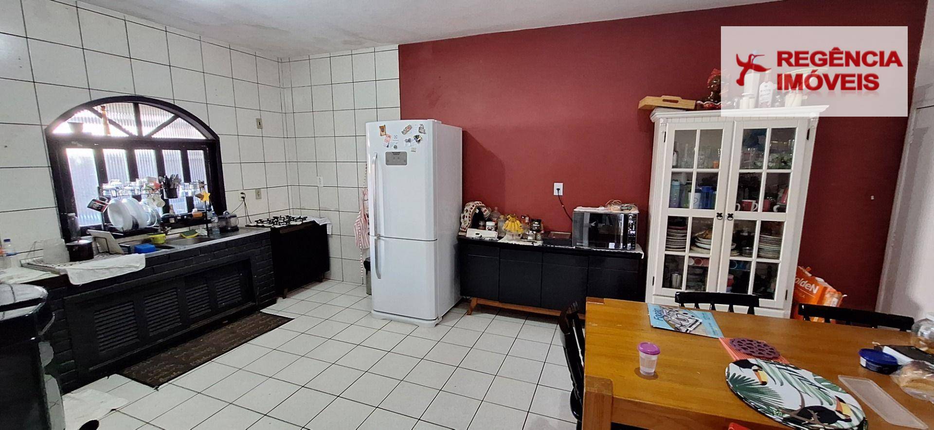 Casa à venda com 3 quartos, 220m² - Foto 37