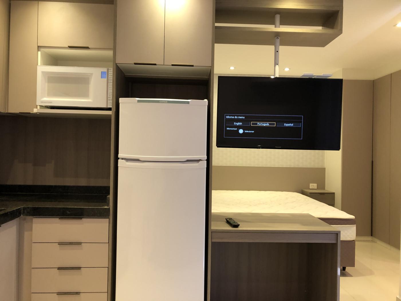 Apartamento para alugar com 2 quartos, 76m² - Foto 18