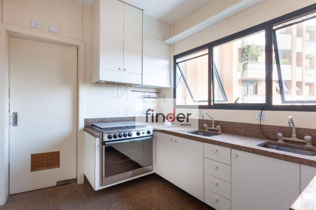 Apartamento à venda com 4 quartos, 202m² - Foto 10