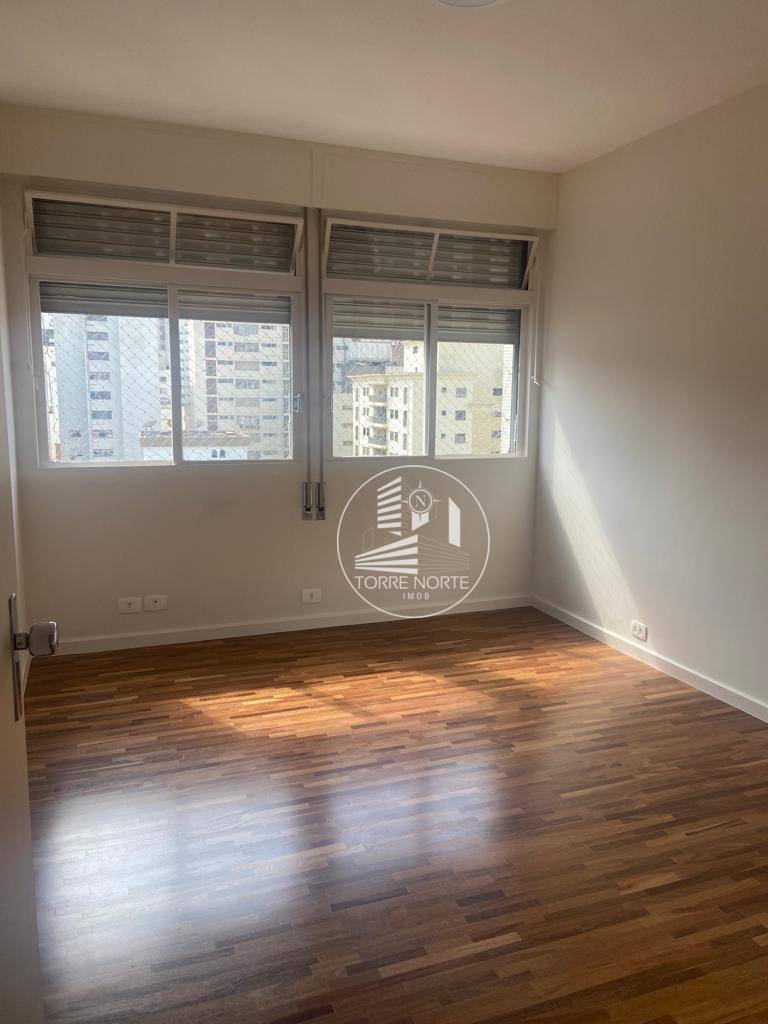 Apartamento para alugar com 3 quartos, 163m² - Foto 3