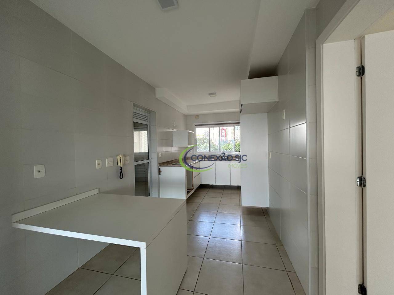 Apartamento para alugar com 4 quartos, 190m² - Foto 18