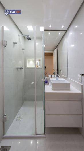 Apartamento à venda com 2 quartos, 70m² - Foto 13