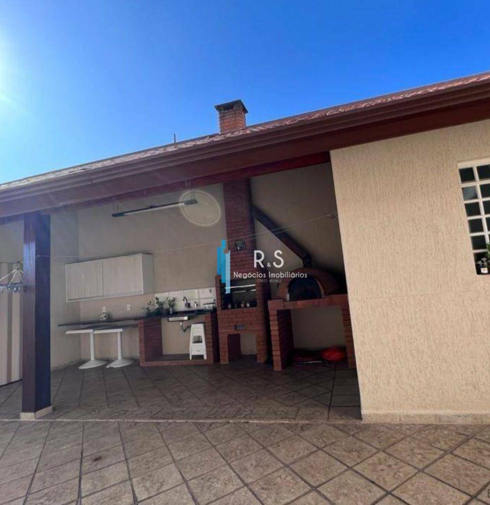 Casa à venda com 3 quartos, 180m² - Foto 10