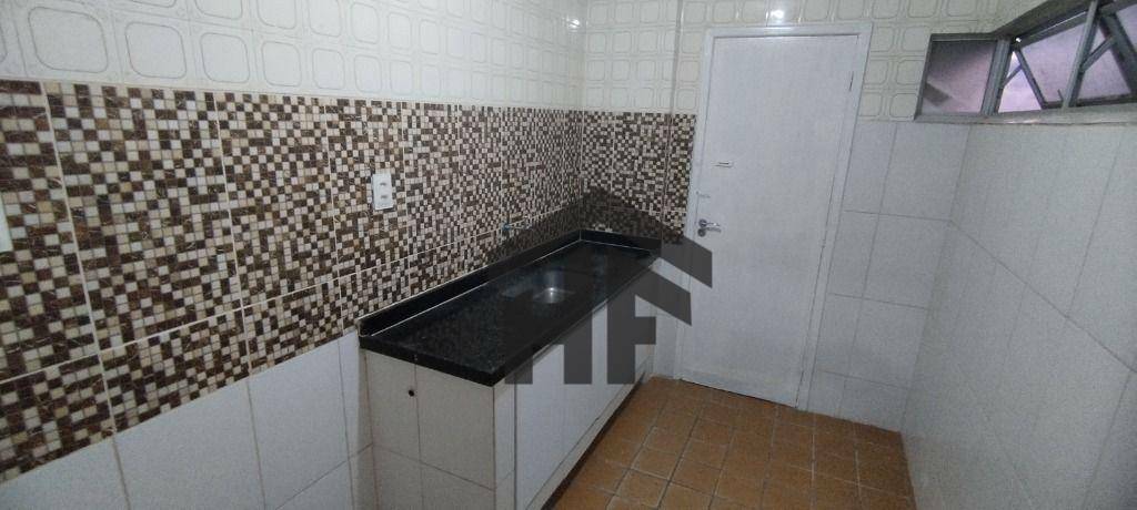 Apartamento à venda com 3 quartos, 96m² - Foto 11