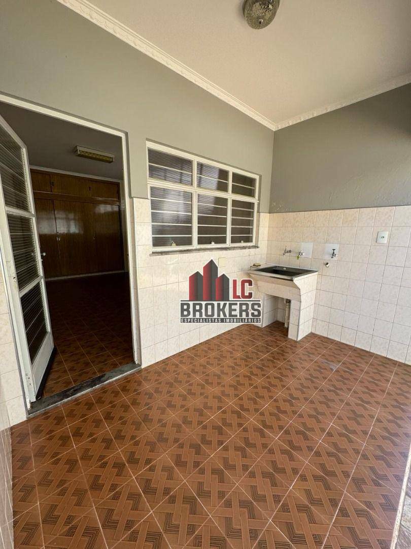 Casa à venda com 3 quartos, 166m² - Foto 17