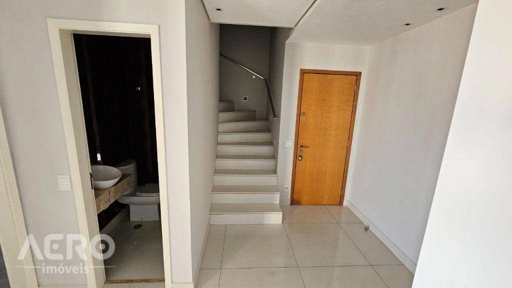 Apartamento para alugar com 3 quartos, 180m² - Foto 24