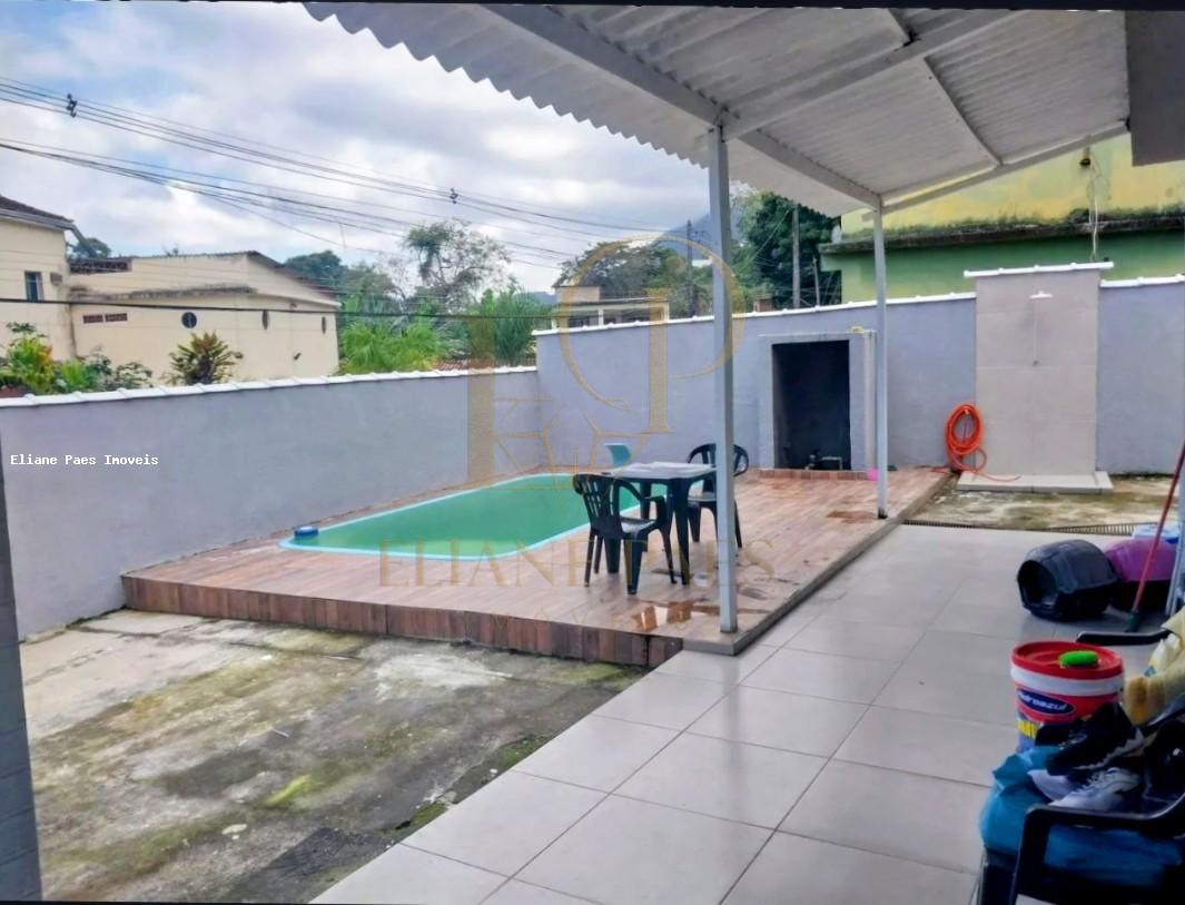 Casa à venda com 1 quarto, 300m² - Foto 1