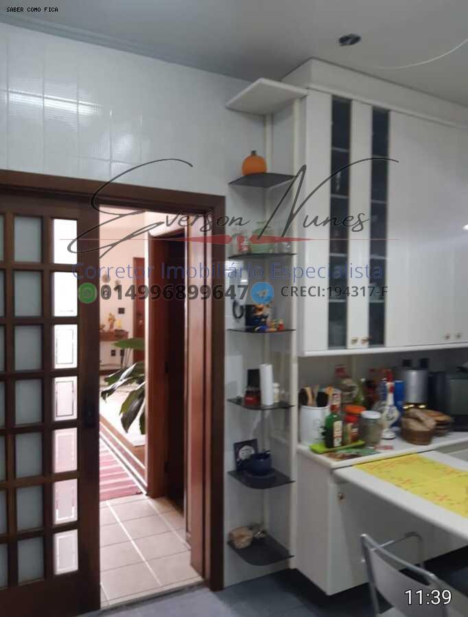 Casa à venda com 2 quartos, 180m² - Foto 6