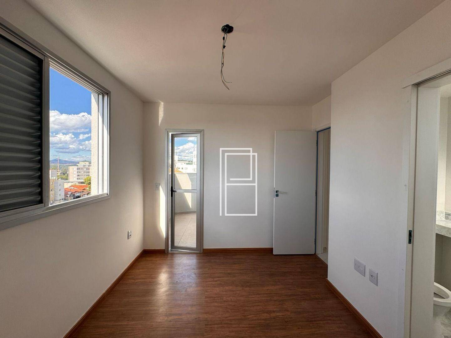 Apartamento à venda com 3 quartos, 77m² - Foto 16