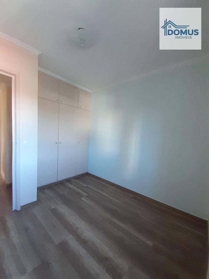 Apartamento à venda com 2 quartos, 76m² - Foto 11