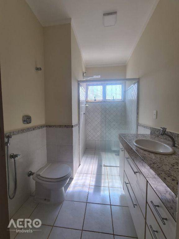 Casa de Condomínio à venda com 4 quartos, 224m² - Foto 13