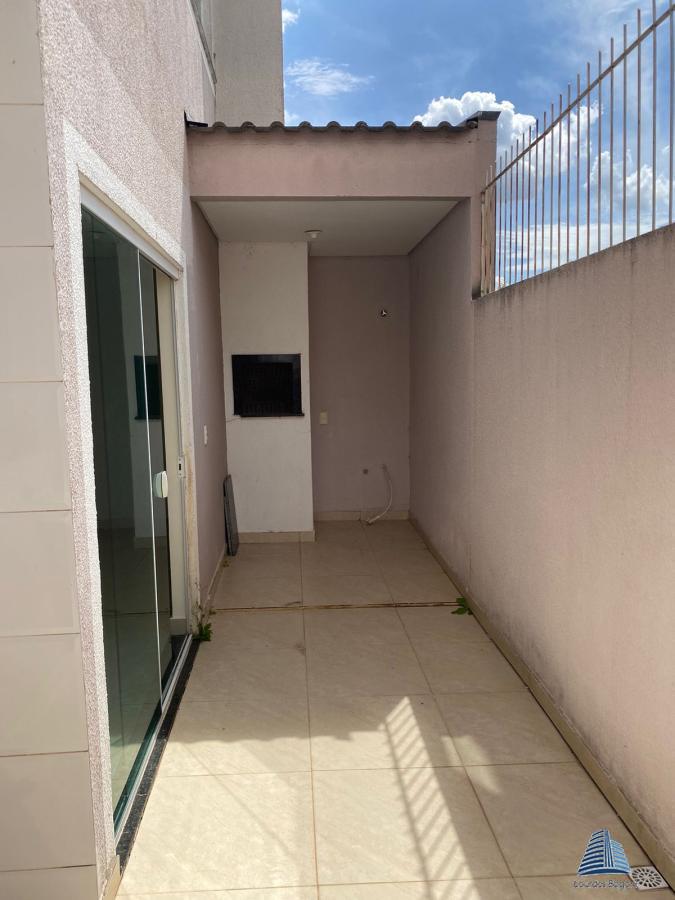 Sobrado à venda com 3 quartos, 100m² - Foto 4