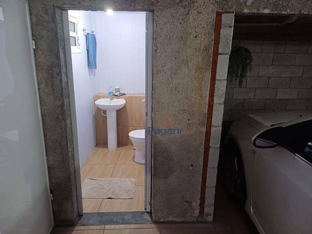 Casa à venda com 2 quartos, 132m² - Foto 11