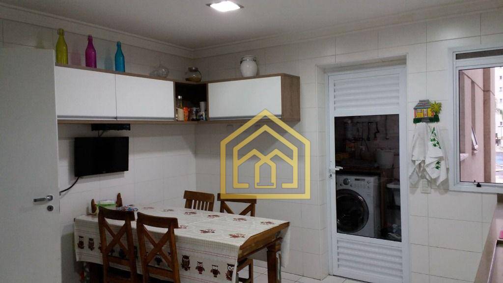 Apartamento à venda com 3 quartos, 146m² - Foto 15