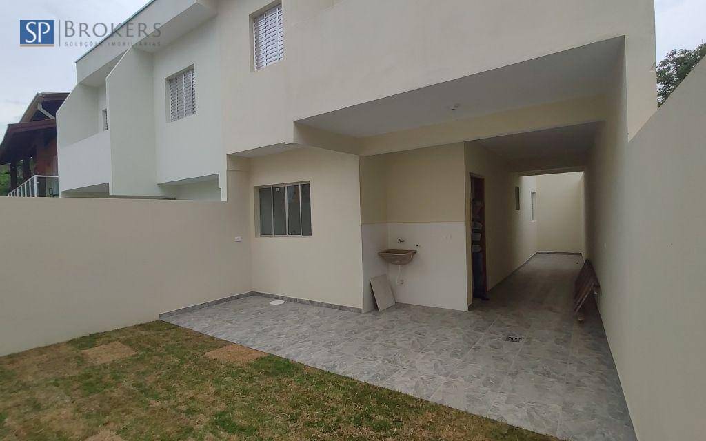 Casa à venda com 3 quartos, 120m² - Foto 1