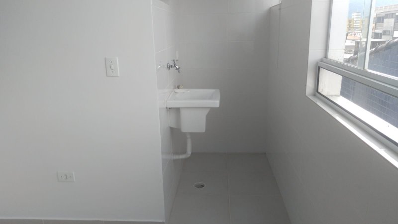 Apartamento à venda com 2 quartos, 70m² - Foto 15