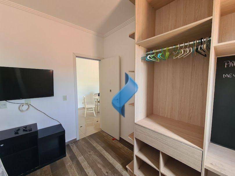 Apartamento para alugar com 2 quartos, 76m² - Foto 11