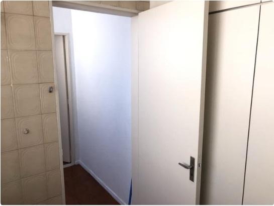 Apartamento à venda com 2 quartos, 75m² - Foto 4