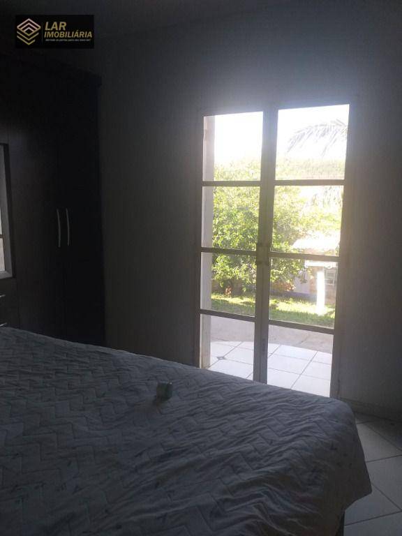 Chácara à venda com 2 quartos, 250m² - Foto 17