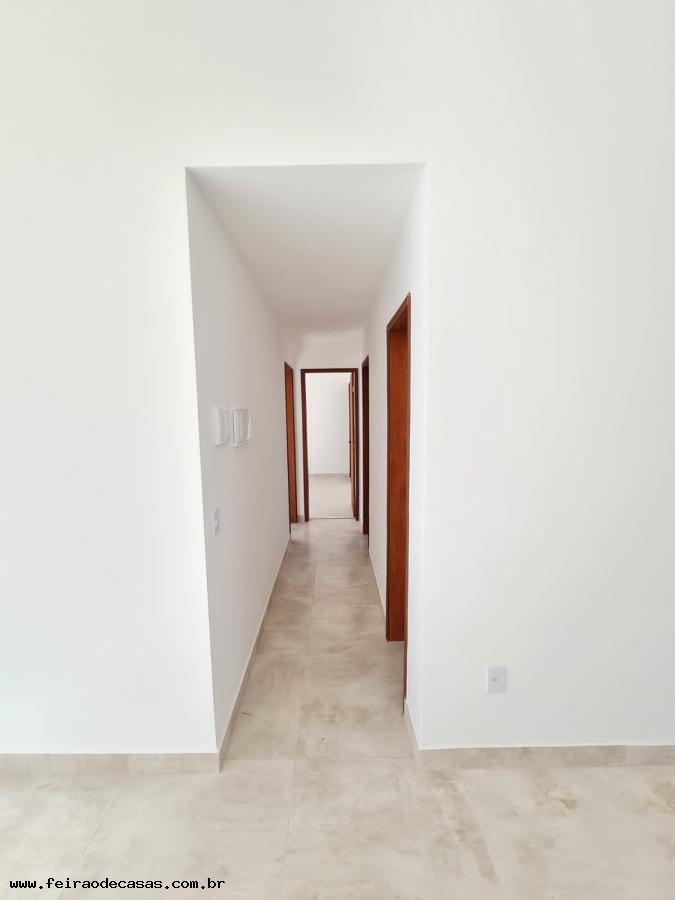 Casa à venda com 3 quartos, 80m² - Foto 26