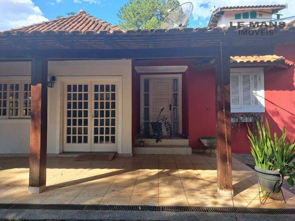 Casa para alugar com 3 quartos, 157m² - Foto 4