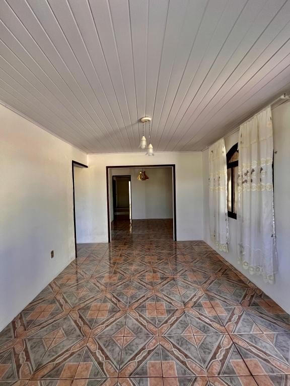 Casa à venda com 2 quartos, 240m² - Foto 4