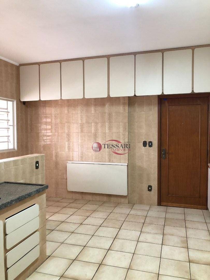 Apartamento à venda com 3 quartos, 140m² - Foto 11