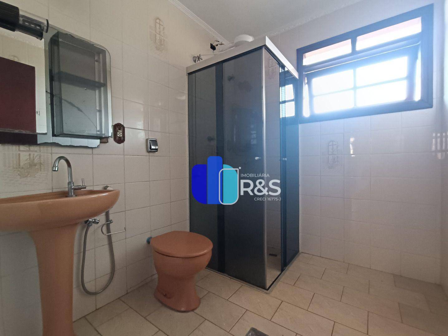 Casa para alugar com 3 quartos, 210m² - Foto 19