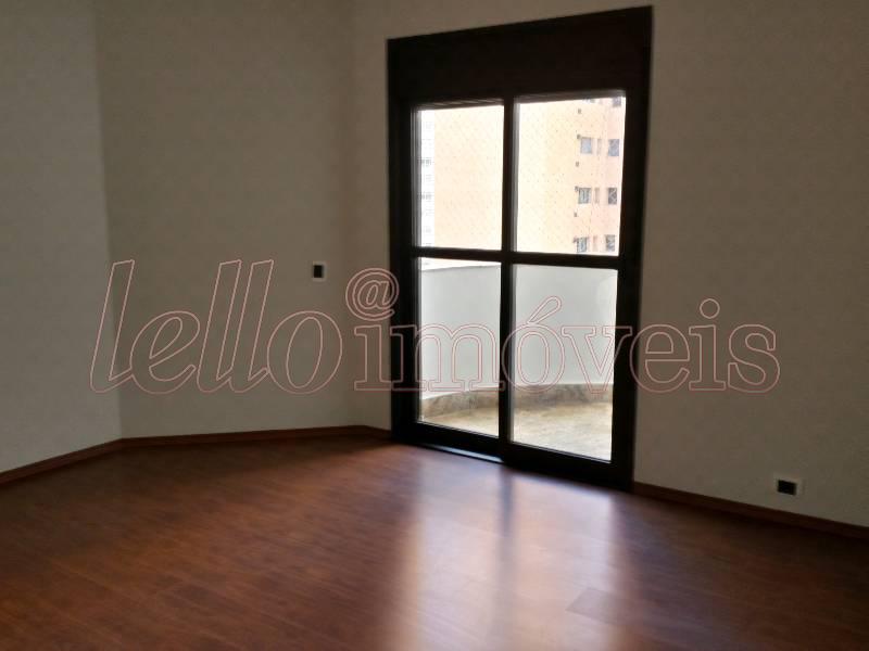 Apartamento para alugar com 4 quartos, 250m² - Foto 11