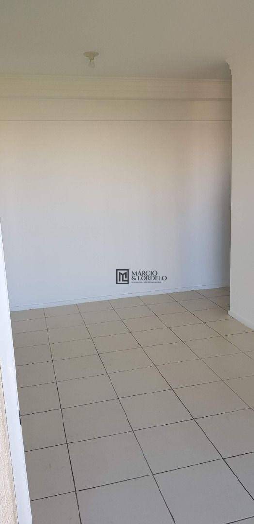 Apartamento à venda com 2 quartos, 57m² - Foto 3