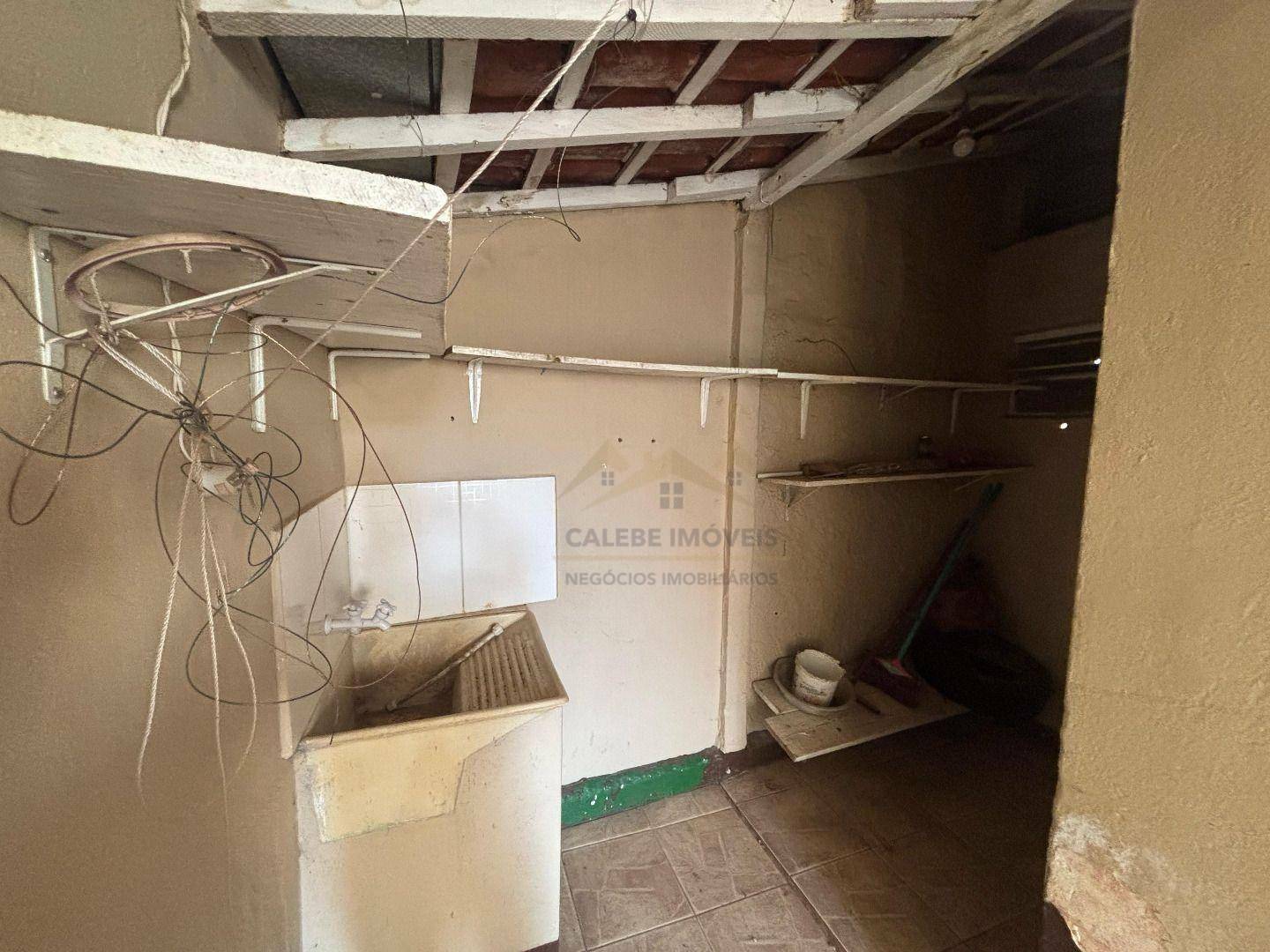 Casa à venda com 3 quartos, 66m² - Foto 9