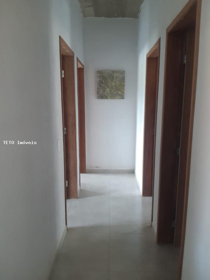 Casa à venda com 3 quartos, 450m² - Foto 11