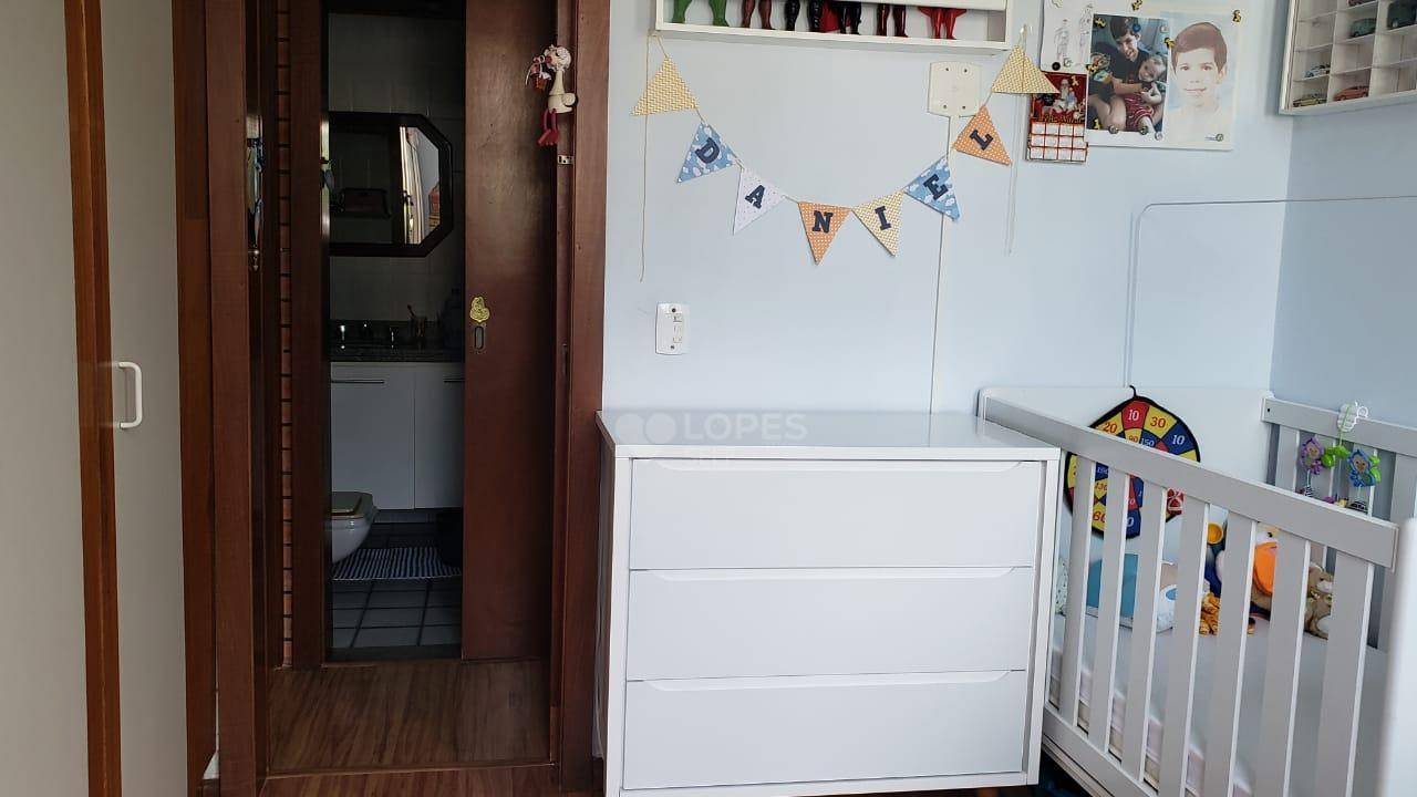 Apartamento à venda com 2 quartos, 82m² - Foto 4