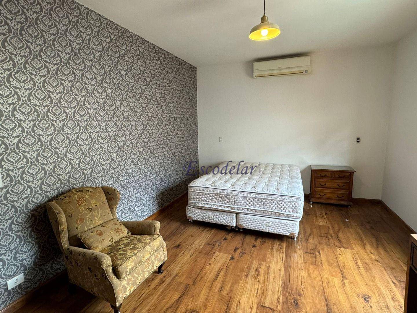 Casa de Condomínio para alugar com 4 quartos, 360m² - Foto 34