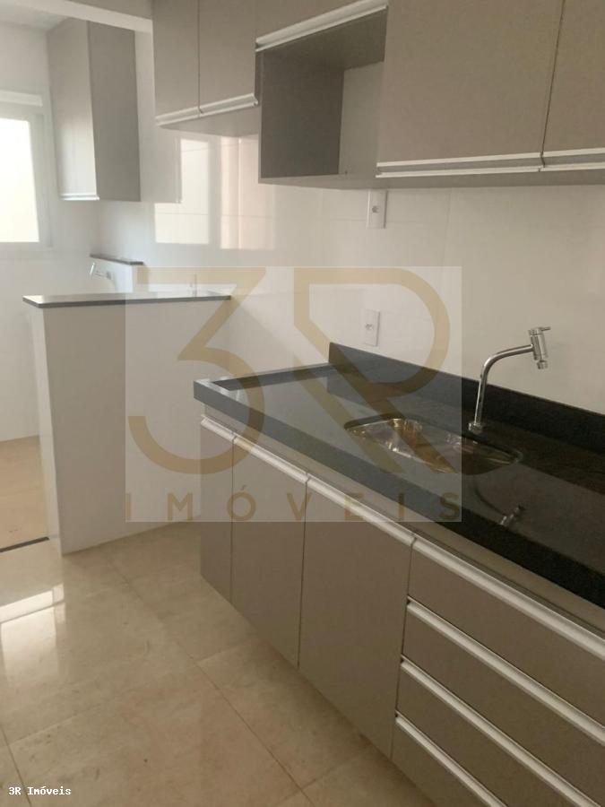 Apartamento à venda com 2 quartos, 80m² - Foto 7