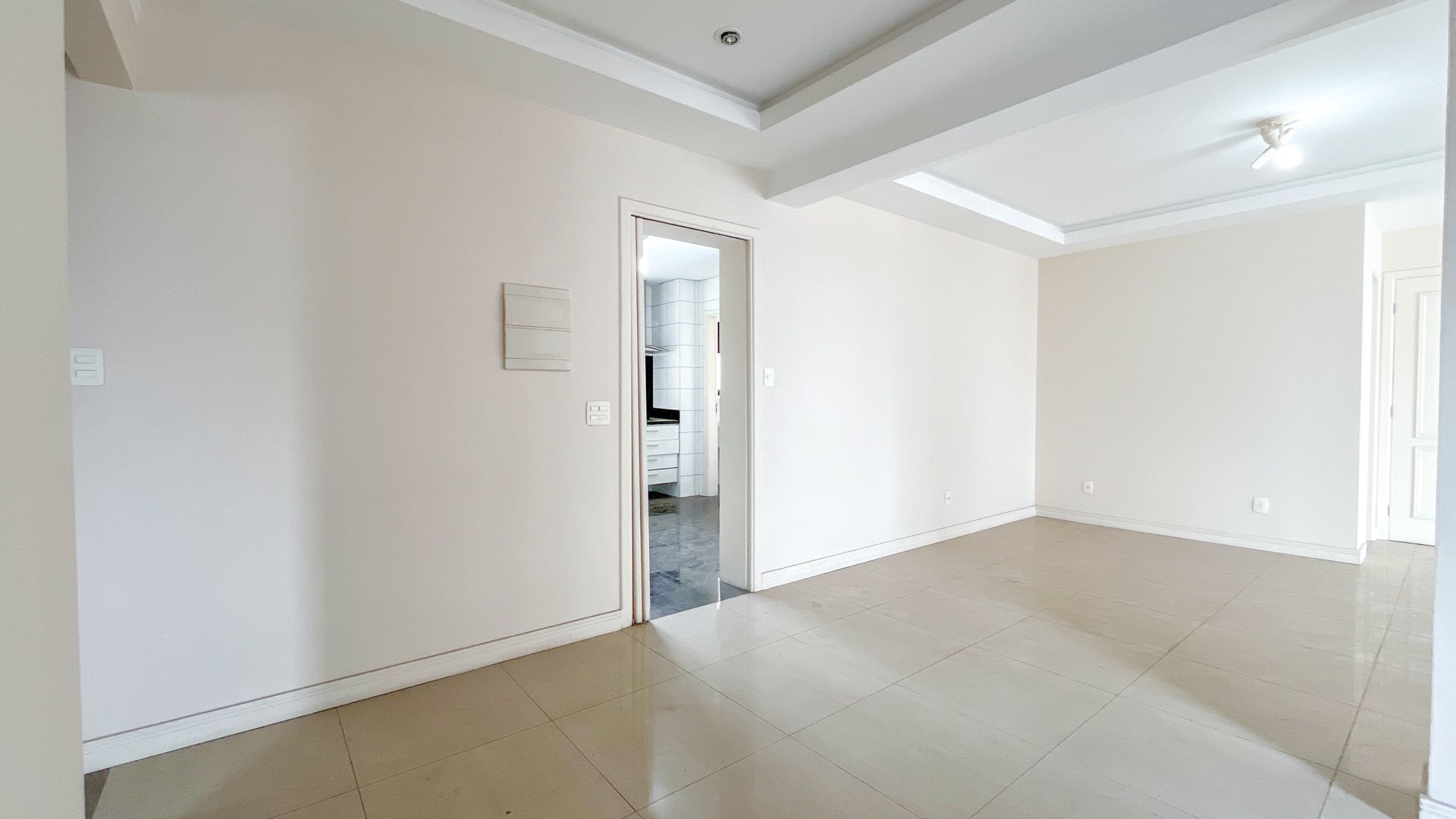 Apartamento à venda com 3 quartos, 151m² - Foto 10