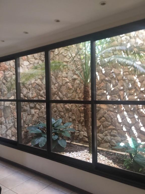 Casa de Condomínio à venda com 4 quartos, 400m² - Foto 2