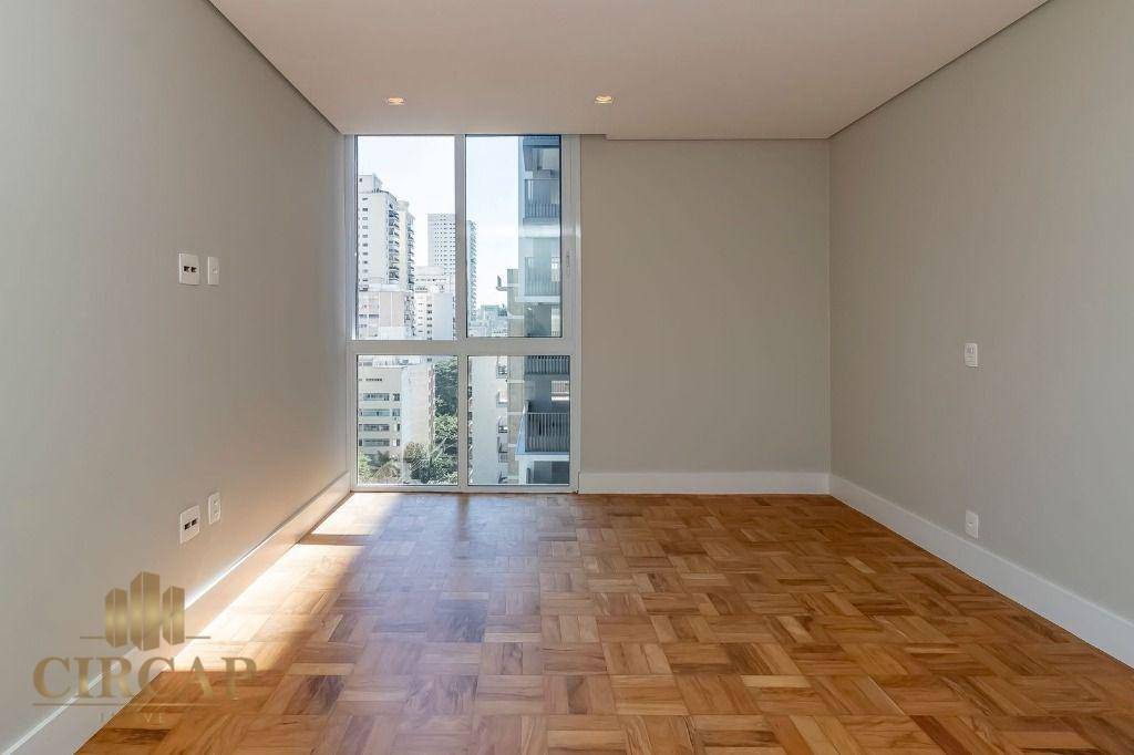 Apartamento à venda com 3 quartos, 248m² - Foto 15