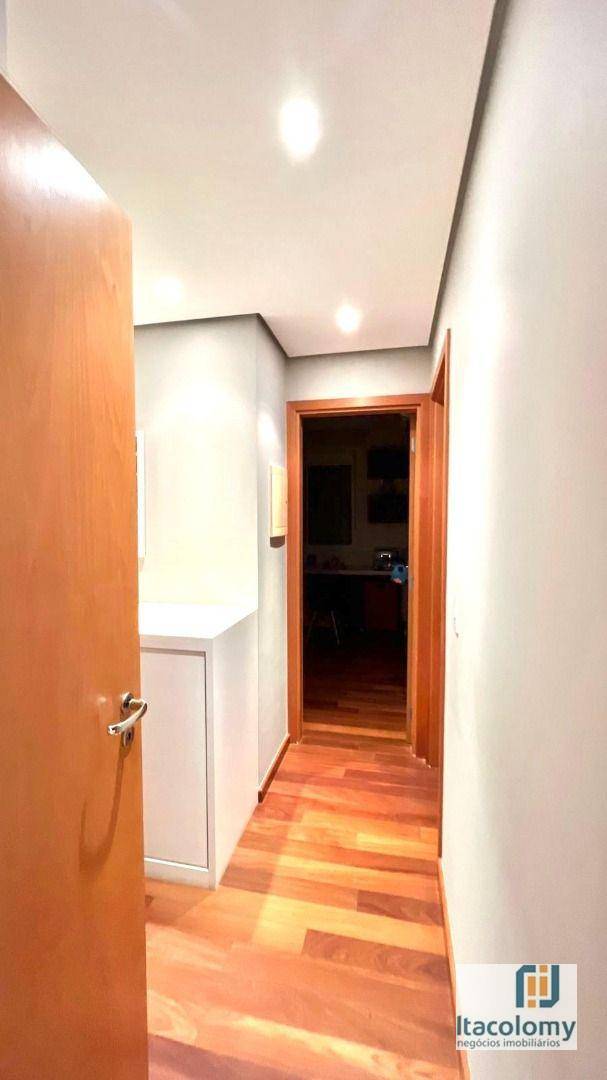 Apartamento para alugar com 3 quartos, 172m² - Foto 16