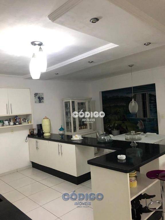 Sobrado à venda com 4 quartos, 346m² - Foto 13