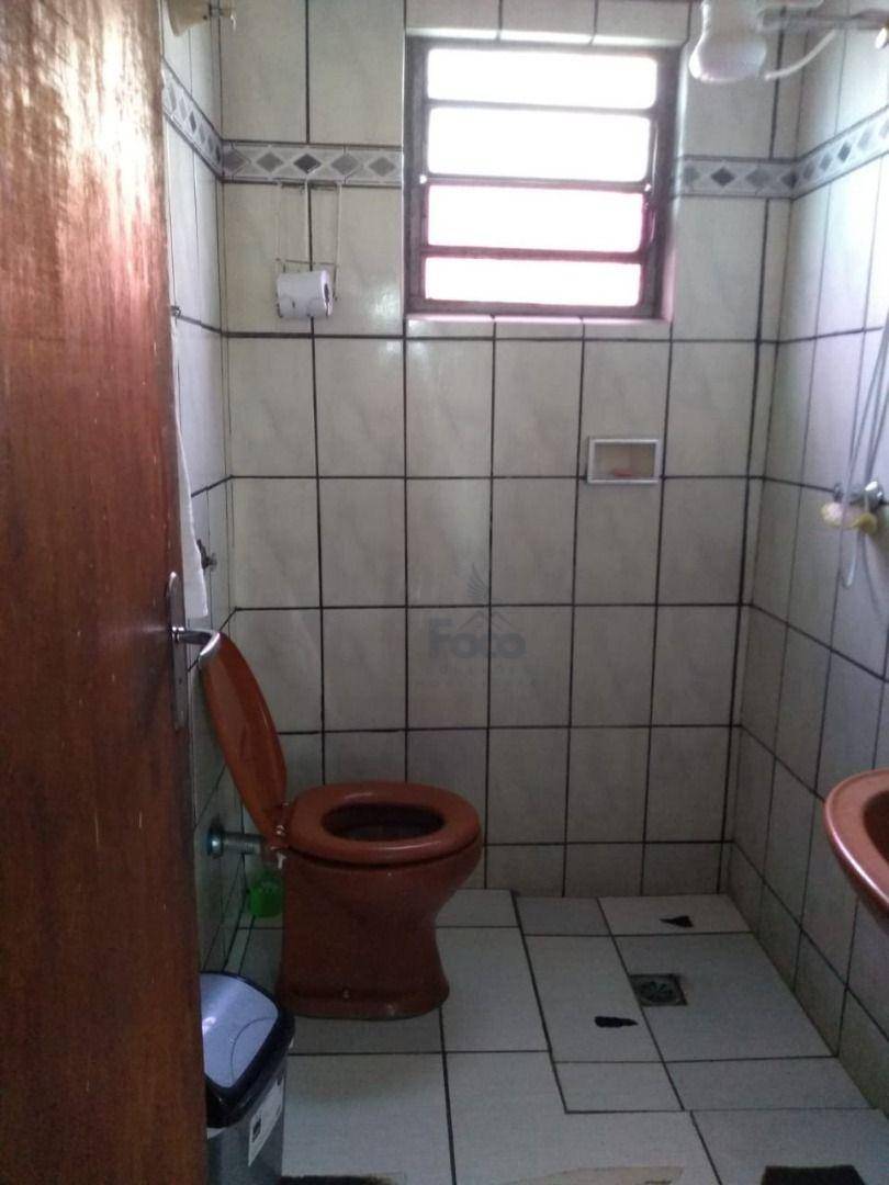 Casa à venda com 3 quartos, 200M2 - Foto 8