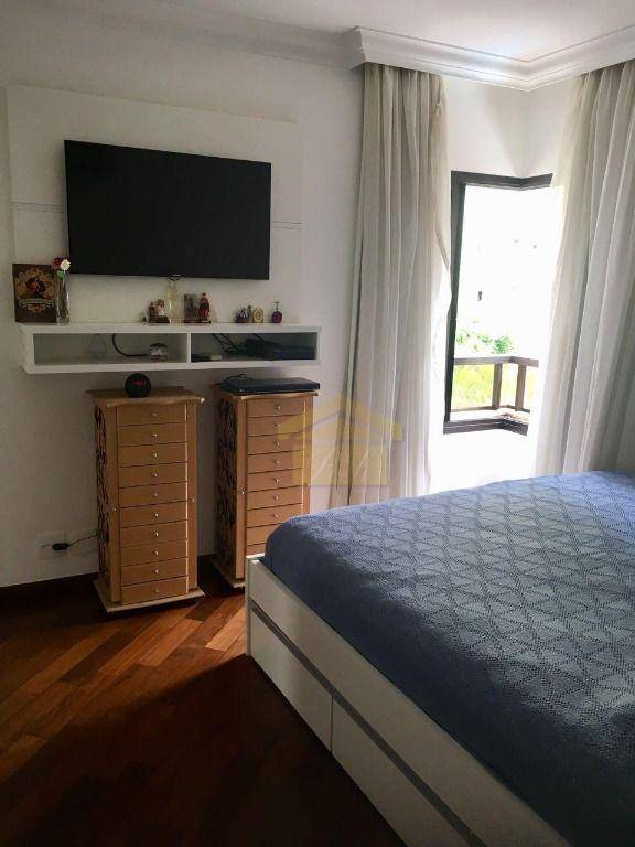 Apartamento à venda com 3 quartos, 141m² - Foto 15