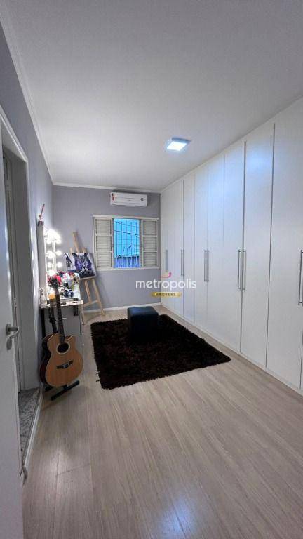 Casa à venda e aluguel com 3 quartos, 230m² - Foto 6