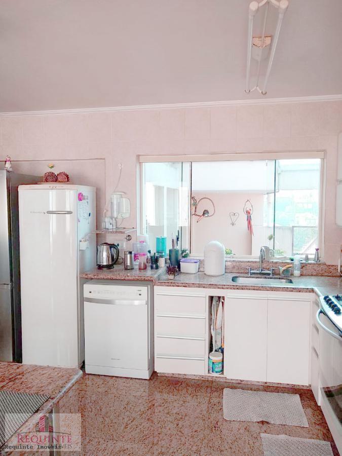 Sobrado à venda com 3 quartos, 306m² - Foto 4