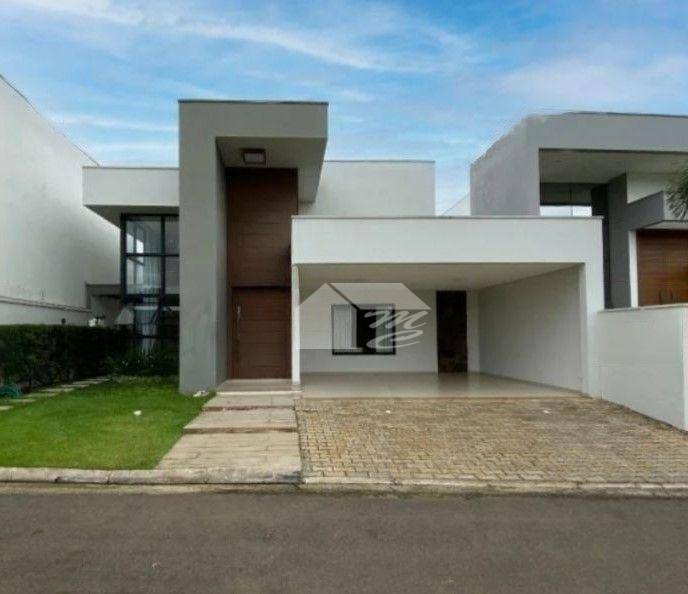 Casa de Condomínio à venda com 3 quartos, 240m² - Foto 1