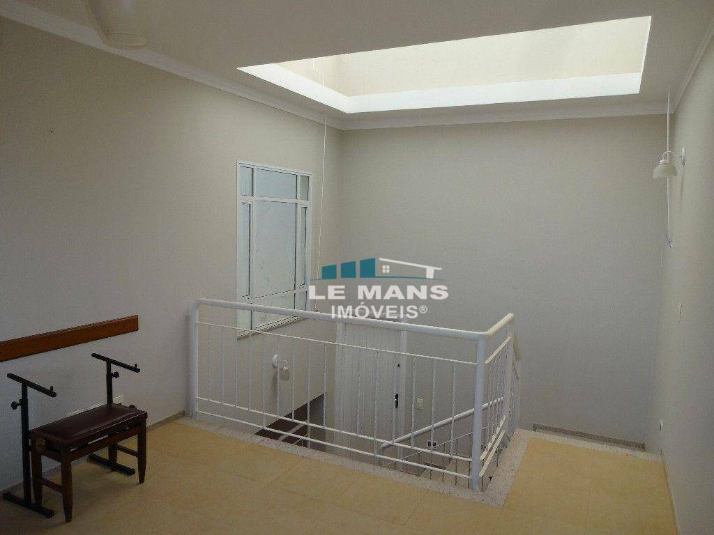 Casa à venda com 2 quartos, 243m² - Foto 38