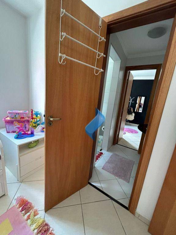 Apartamento à venda com 3 quartos, 100m² - Foto 9